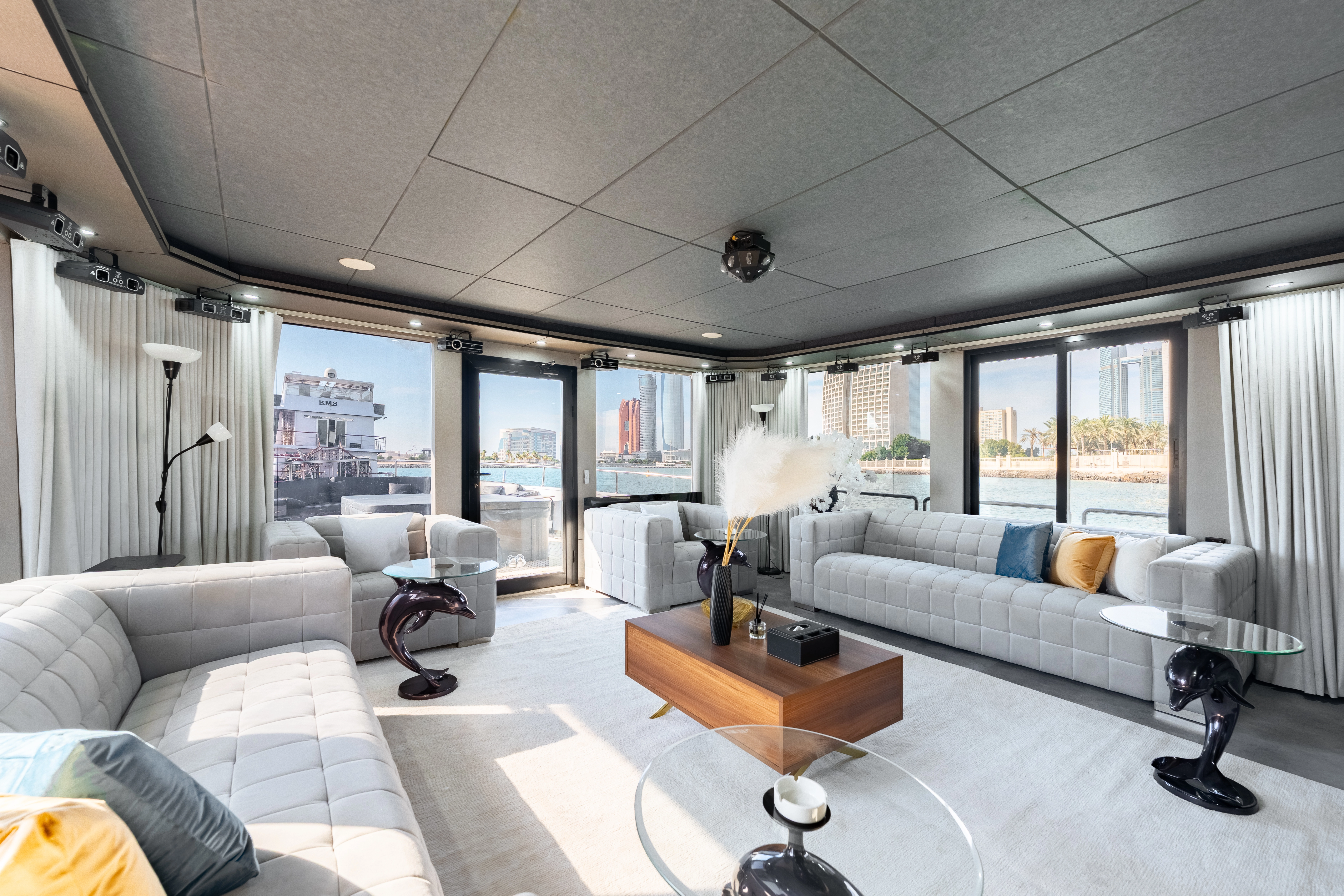 Luxury Yacht Experience in Al Bateen